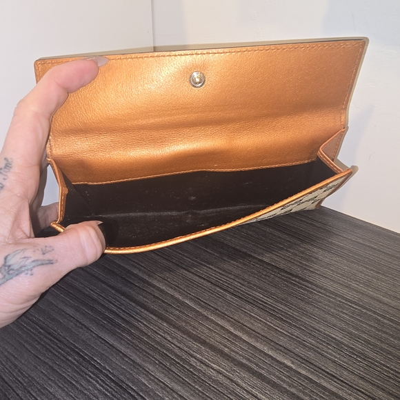 Gucci Brown Monogram Women's Wallet - Picture 3 of 5